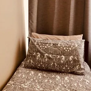 https://apt-ac-lounge-36.cambridgehotelsuk.com
